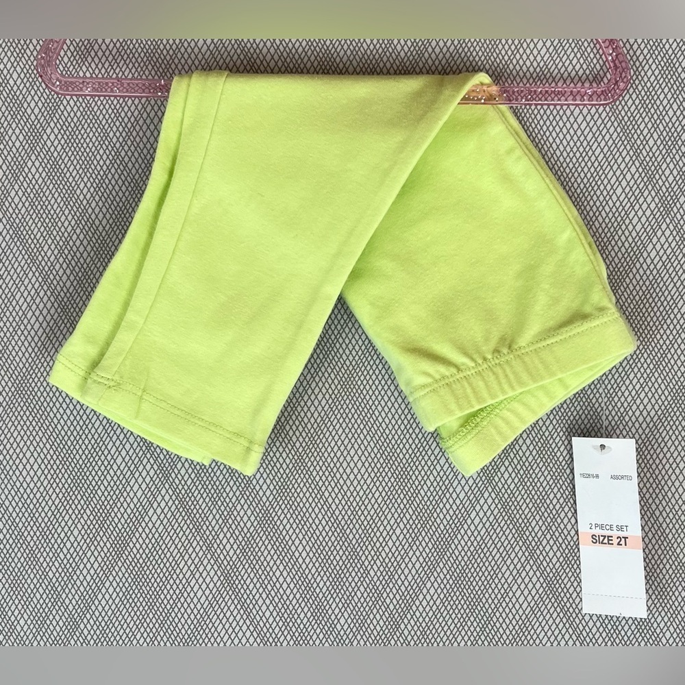Kids Headquarters - Sleeveless floral Peplum Top w/Capri pant Set (Size 2T) NWT - Picture 4 of 7